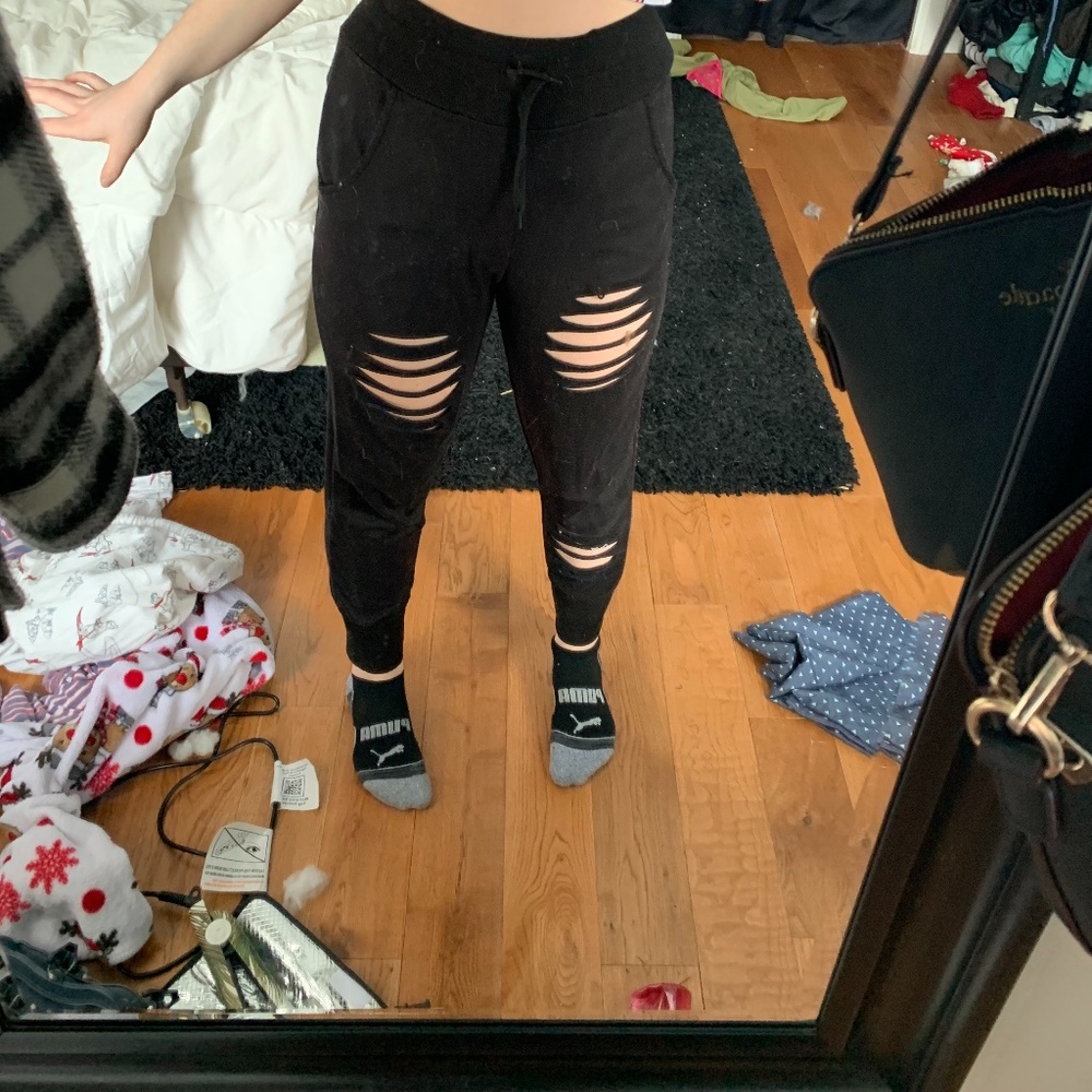 Ripped joggers